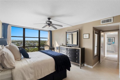 Купить кондоминиум в Халландейл-Бич, Флорида 2 спальни, 132.85м2, № 2055945 - фото 25