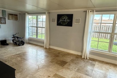 Casa en venta en Sunrise, Florida, 3 dormitorios, 131.55 m2 № 1951572 - foto 16