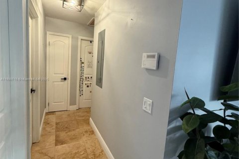 Casa en venta en Sunrise, Florida, 3 dormitorios, 131.55 m2 № 1951572 - foto 6