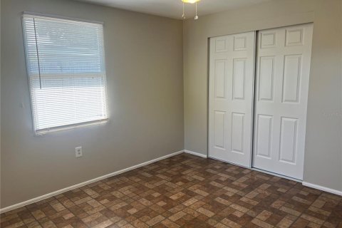 House in Largo, Florida 3 bedrooms, 104.89 sq.m. № 1749346 - photo 14