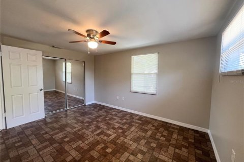 House in Largo, Florida 3 bedrooms, 104.89 sq.m. № 1749346 - photo 17
