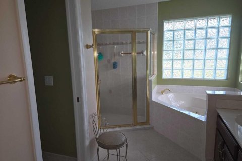 Villa ou maison à vendre à Port St. Lucie, Floride: 4 chambres, 191.01 m2 № 2147186 - photo 9