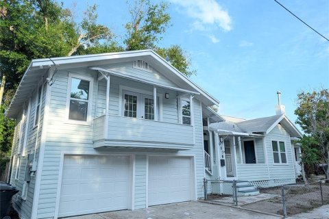 House in Saint Petersburg, Florida 3 bedrooms, 98.57 sq.m. № 2114162 - photo 24