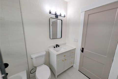 House in Saint Petersburg, Florida 3 bedrooms, 98.57 sq.m. № 2114162 - photo 18