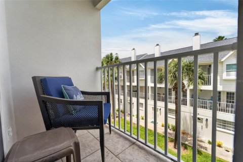 Touwnhouse à vendre à Redington Shores, Floride: 3 chambres, 144.65 m2 № 2099362 - photo 19