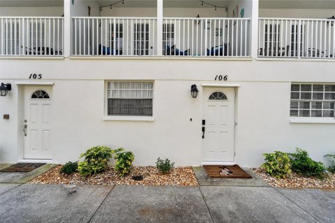 Touwnhouse à vendre à Redington Shores, Floride: 3 chambres, 144.65 m2 № 2099362 - photo 7