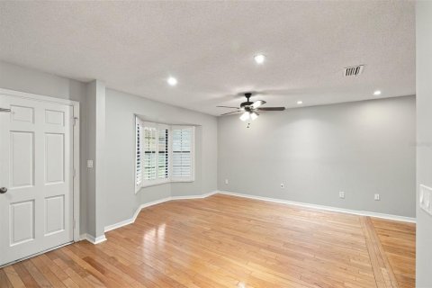 Villa ou maison à vendre à Longwood, Floride: 3 chambres, 176.24 m2 № 2400070 - photo 6