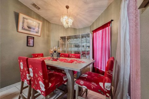 Casa en venta en Kissimmee, Florida, 4 dormitorios, 154.4 m2 № 1909250 - foto 9