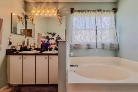 Casa en venta en Kissimmee, Florida, 4 dormitorios, 154.4 m2 № 1909250 - foto 18