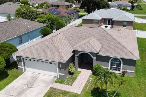 Casa en venta en Kissimmee, Florida, 4 dormitorios, 154.4 m2 № 1909250 - foto 28