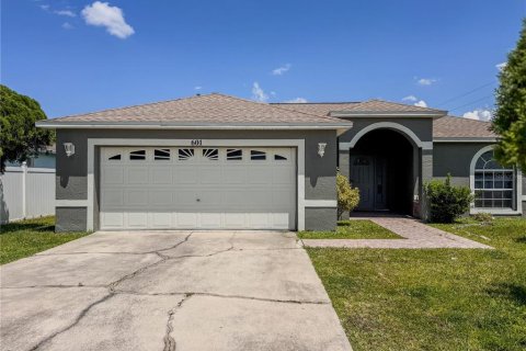 Casa en venta en Kissimmee, Florida, 4 dormitorios, 154.4 m2 № 1909250 - foto 1