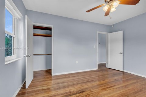 Villa ou maison à louer à Miami Springs, Floride: 3 chambres, 122.63 m2 № 2028350 - photo 13