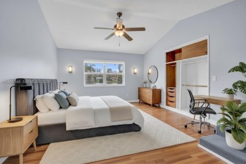 Villa ou maison à louer à Miami Springs, Floride: 3 chambres, 122.63 m2 № 2028350 - photo 2