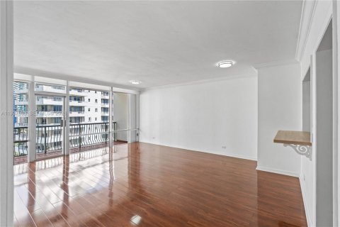 Copropriété à louer à Miami, Floride: 1 chambre, 73.11 m2 № 1997519 - photo 6