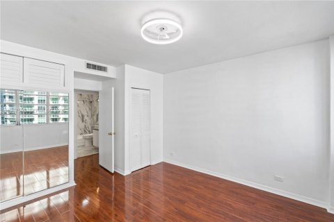 Copropriété à louer à Miami, Floride: 1 chambre, 73.11 m2 № 1997519 - photo 18