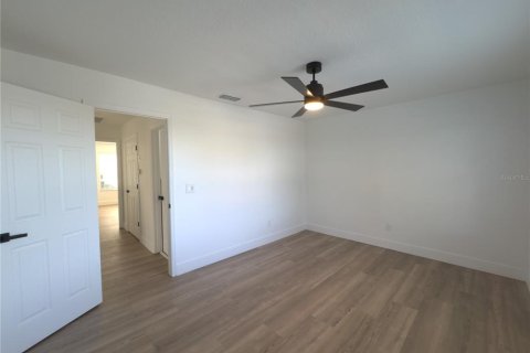 Villa ou maison à vendre à Orlando, Floride: 5 chambres, 288 m2 № 2421779 - photo 15