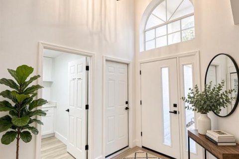 Villa ou maison à vendre à Orlando, Floride: 5 chambres, 288 m2 № 2421779 - photo 4