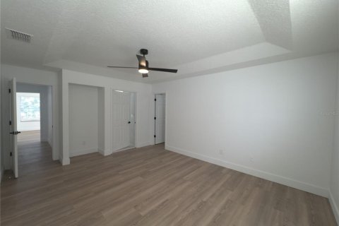 Villa ou maison à vendre à Orlando, Floride: 5 chambres, 288 m2 № 2421779 - photo 5