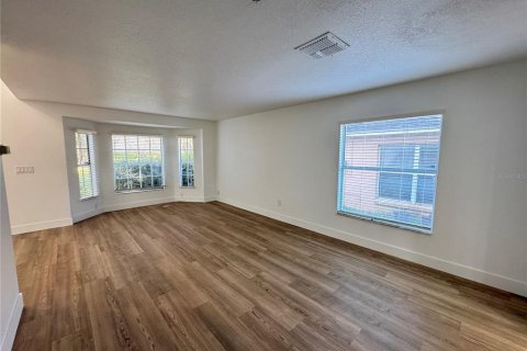 Villa ou maison à vendre à Orlando, Floride: 5 chambres, 288 m2 № 2421779 - photo 21
