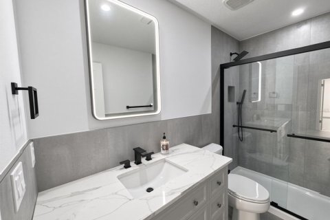 Villa ou maison à vendre à Orlando, Floride: 5 chambres, 288 m2 № 2421779 - photo 18