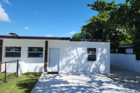 Propiedad comercial en venta en Miami, Florida, 116.13 m2 № 2009672 - foto 20