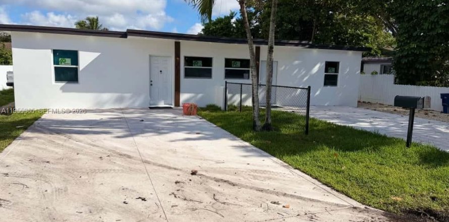 Propiedad comercial en Miami, Florida 116.13 m2 № 2009672