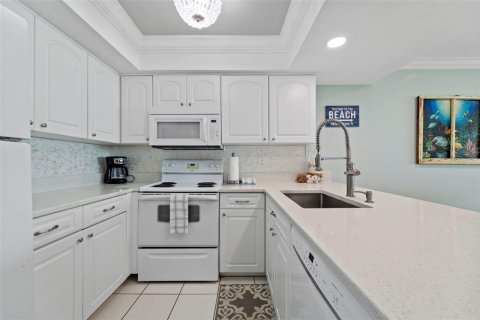 Купить коммерческую недвижимость в Сент-Питерсберг, Флорида 1 спальня, 80.36м2, № 1908821 - фото 11