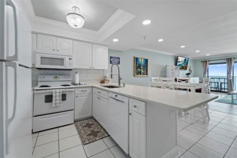 Купить коммерческую недвижимость в Сент-Питерсберг, Флорида 1 спальня, 80.36м2, № 1908821 - фото 10