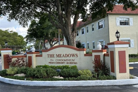 Condo in Margate, Florida, 1 bedroom  № 1478477 - photo 1