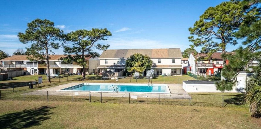 Immobilier commercial à Shalimar, Floride № 590282