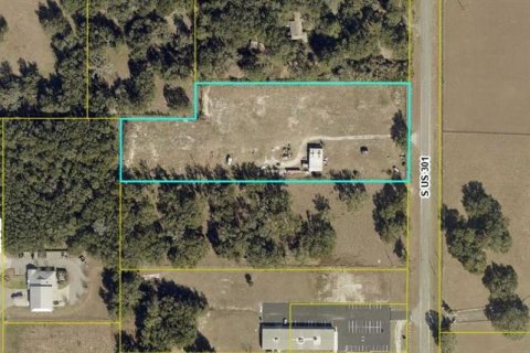 Commercial property in Bushnell, Florida 204.38 sq.m. № 2377527