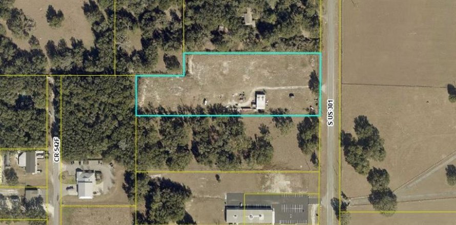 Commercial property in Bushnell, Florida 204.38 sq.m. № 2377527