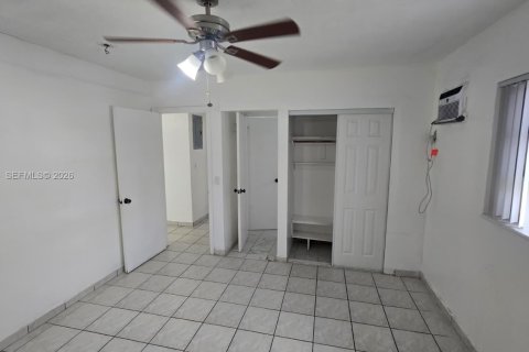 Appartement à louer à Hallandale Beach, Floride: 3 chambres, 152.27 m2 № 2390147 - photo 9