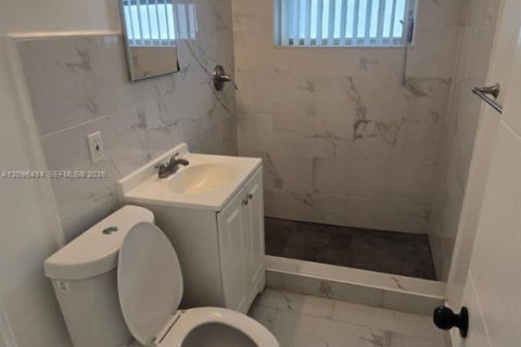 Appartement à louer à Hallandale Beach, Floride: 3 chambres, 152.27 m2 № 2390147 - photo 10