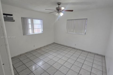 Appartement à louer à Hallandale Beach, Floride: 3 chambres, 152.27 m2 № 2390147 - photo 8