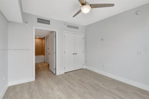 Condo in Delray Beach, Florida, 2 bedrooms  № 1476120 - photo 25