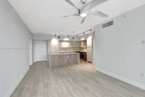 Condo in Delray Beach, Florida, 2 bedrooms  № 1476120 - photo 9