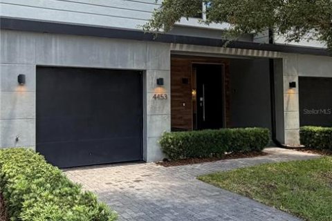 Townhouse in Kissimmee, Florida 4 bedrooms, 162.76 sq.m. № 2238963 - photo 2