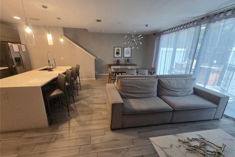 Townhouse in Kissimmee, Florida 4 bedrooms, 162.76 sq.m. № 2238963 - photo 14