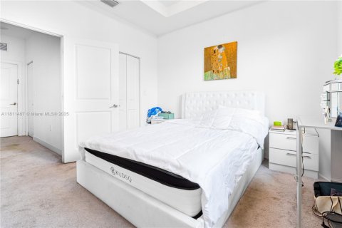 Townhouse in Miami, Florida 3 bedrooms, 122.63 sq.m. № 1935705 - photo 6