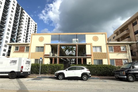 Copropriété à louer à Miami Beach, Floride: 1 chambre, 62.99 m2 № 1987296 - photo 18