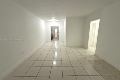 Copropriété à louer à Miami Beach, Floride: 1 chambre, 62.99 m2 № 1987296 - photo 6