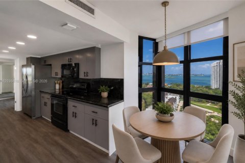 Copropriété à louer à Miami, Floride: 3 chambres, 143.44 m2 № 2084375 - photo 7