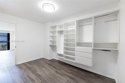 Copropriété à louer à Miami, Floride: 3 chambres, 143.44 m2 № 2084375 - photo 25