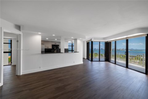 Copropriété à louer à Miami, Floride: 3 chambres, 143.44 m2 № 2084375 - photo 2