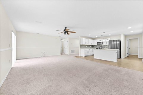 House in Saint Lucie, Florida 4 bedrooms, 198.25 sq.m. № 2266805 - photo 7