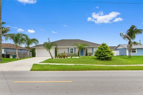 Casa en Saint Lucie, Florida 4 dormitorios, 198.25 m2 № 2266805