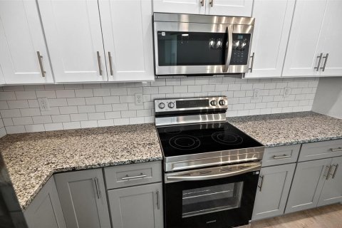 Apartamento en alquiler en Palm Coast, Florida, 3 dormitorios, 137.5 m2 № 1914827 - foto 6
