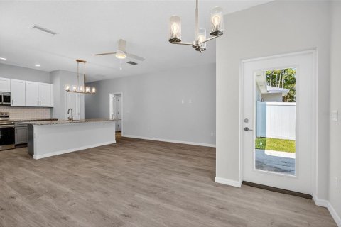 Apartamento en alquiler en Palm Coast, Florida, 3 dormitorios, 137.5 m2 № 1914827 - foto 8