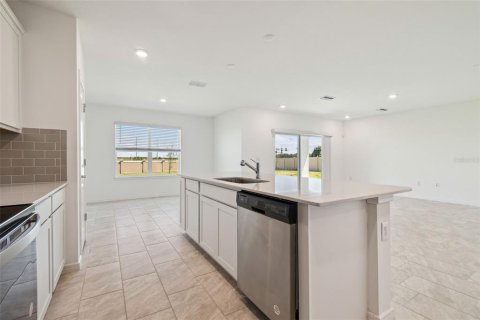 Villa ou maison à louer à Wesley Chapel, Floride: 5 chambres, 242.94 m2 № 1584140 - photo 8